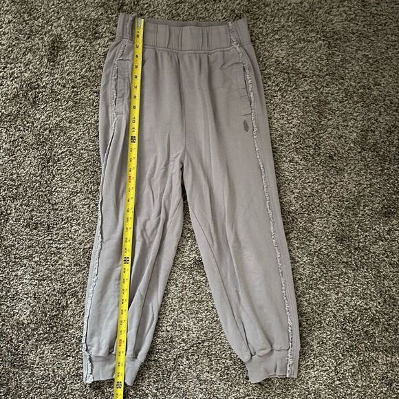 Free People Movement Where the Wind Blows high rise Joggers women’s size Small - Picture 4 of 13